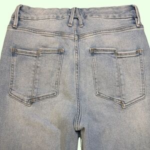 Good American Curve Light Blue Straight Leg Jeans